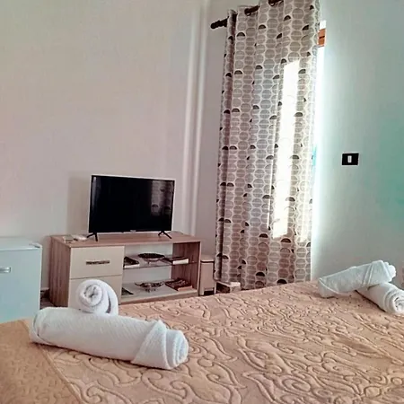 Buda House Gorice بيت ضيافة *