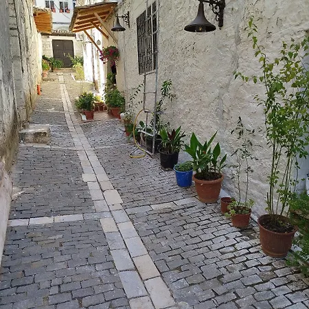 Buda House Gorice بيرات